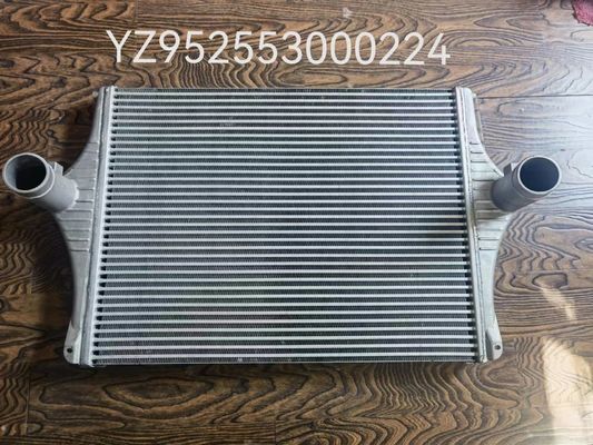 Aluminum Sinotruk Truck Intercooler Assembly YZ952553000224