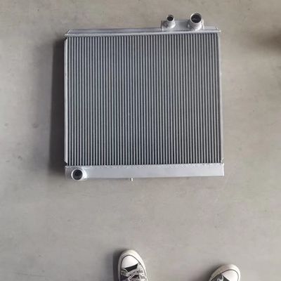 Toyota CMB Diesel Truck Radiators Two Rows Aluminum Plastic Material