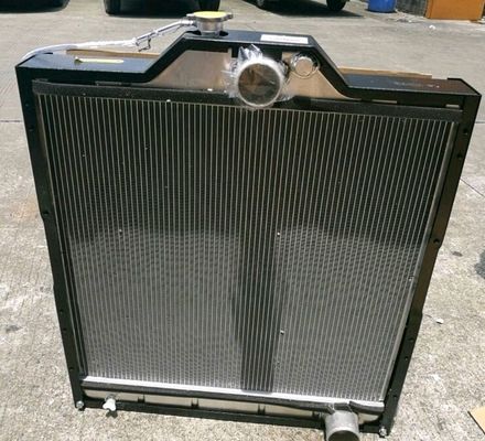 Mitsubishi FV515 Forklift / Heavy Truck Radiator Assembly