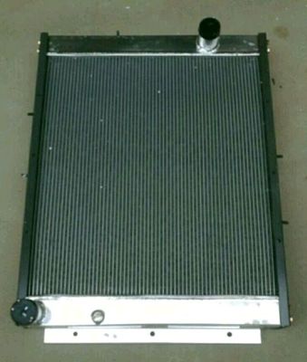 680MM Heavy Truck Radiator Assembly